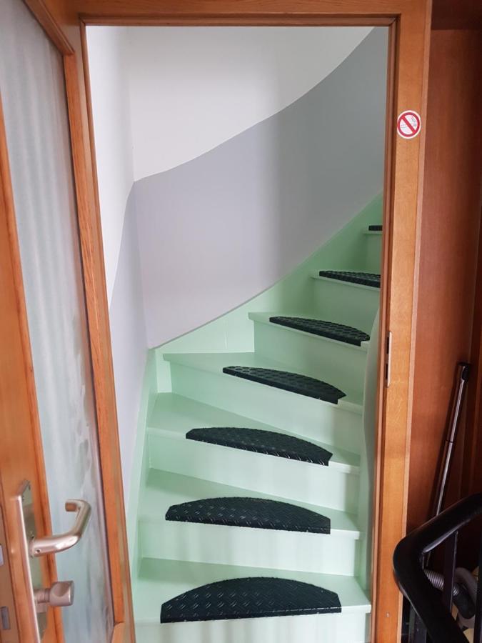 Haus Marlene Apartment Zell an der Mosel Luaran gambar