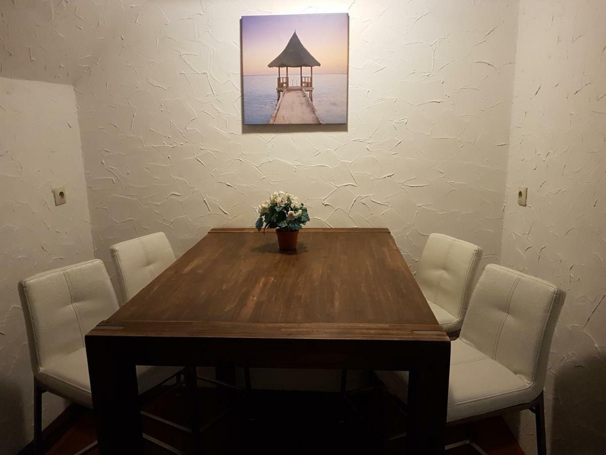 Haus Marlene Apartment Zell an der Mosel Luaran gambar