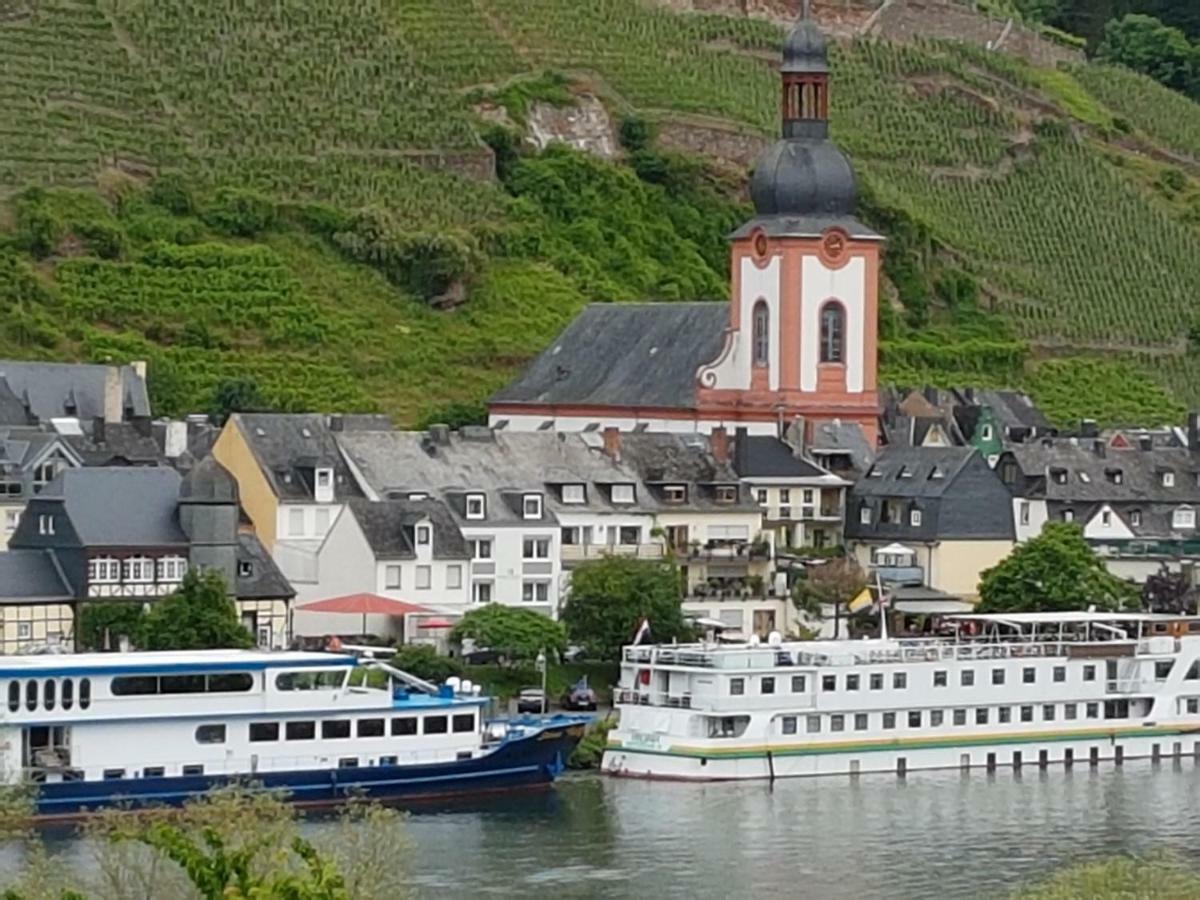 Haus Marlene Apartment Zell an der Mosel Luaran gambar